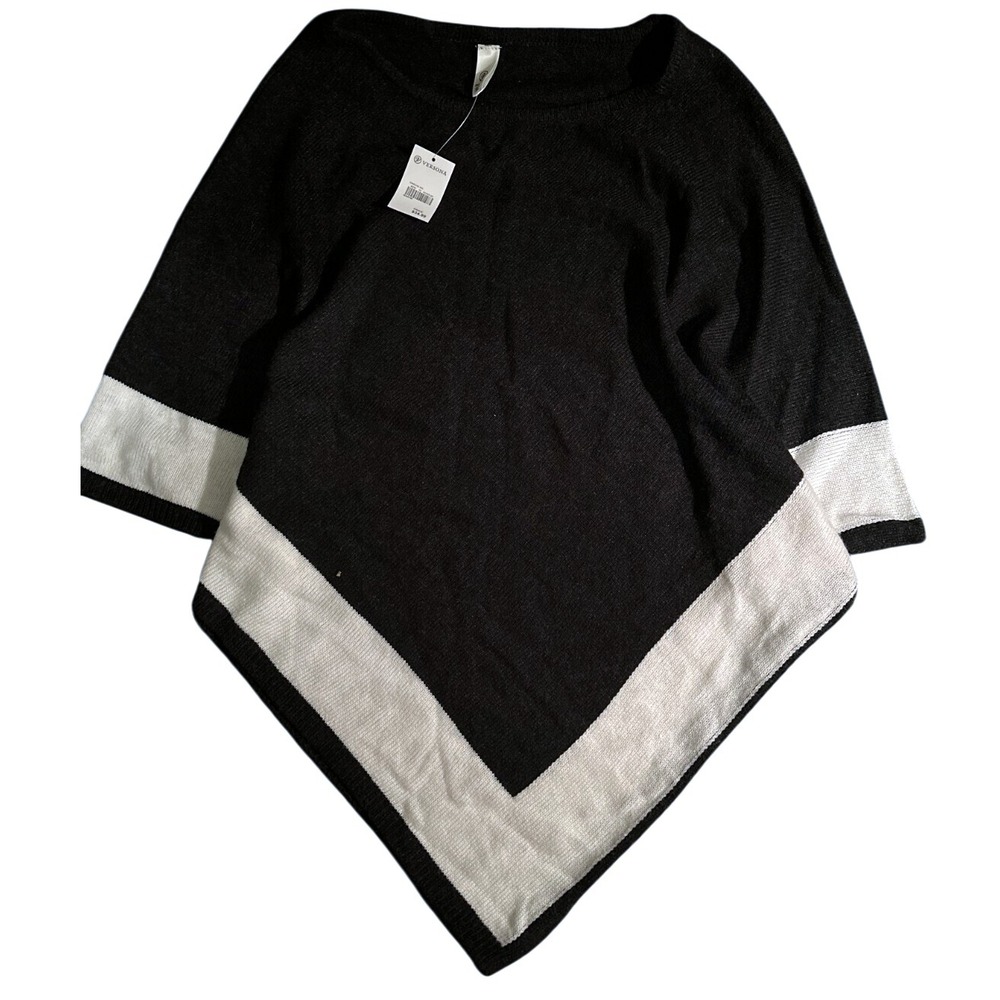 NWT Versona Womens Travel Poncho‎ One Size Black White Striped Triangle Border